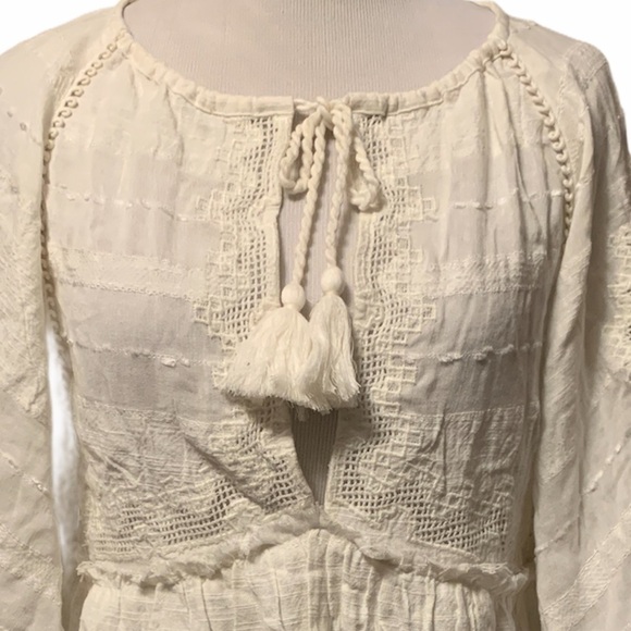 Free People off white tunic style top, lace, embr - Picture 2 of 11